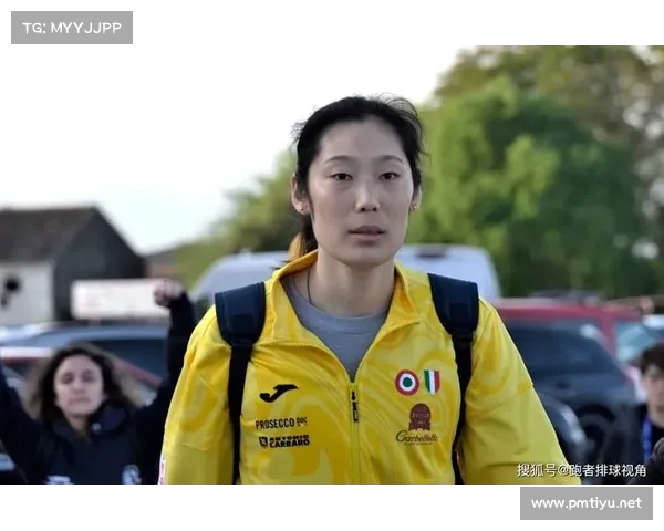 朱婷与青少年球员互动传授经验 助力年轻一代突破自我成长 朱婷与青少年球员互动传授经验 助力年轻一代突破自我成长