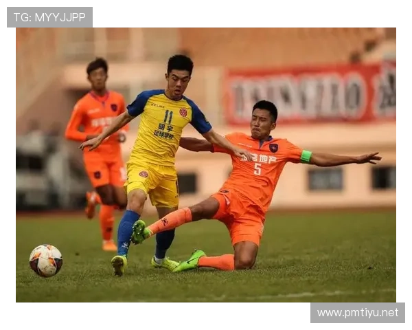 聚焦那不勒斯国脚们征战国际赛场的实力与风采全景解析辉煌瞬间